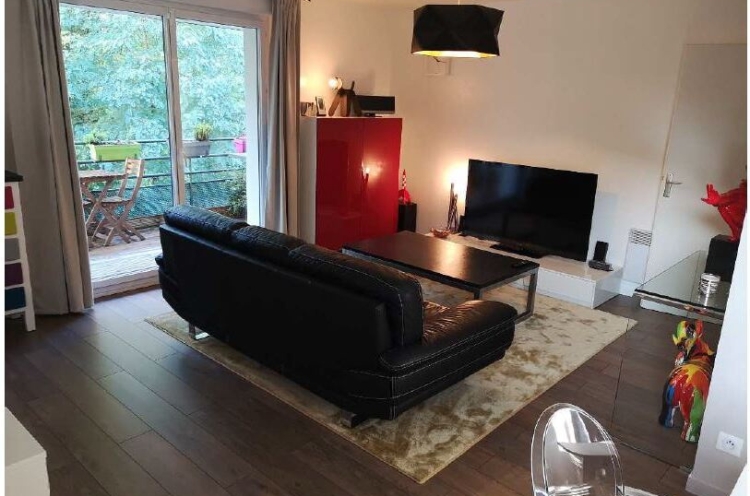 Location appartement 4 pièce(s) 91 m² - Photo 1