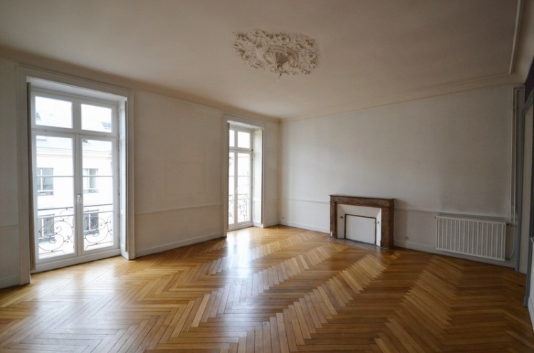 Location appartement 4 pièce(s) 111 m² - Photo 1