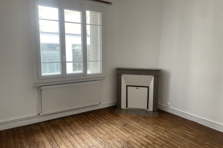 Location appartement 4 pièce(s) 65 m² - Photo 1
