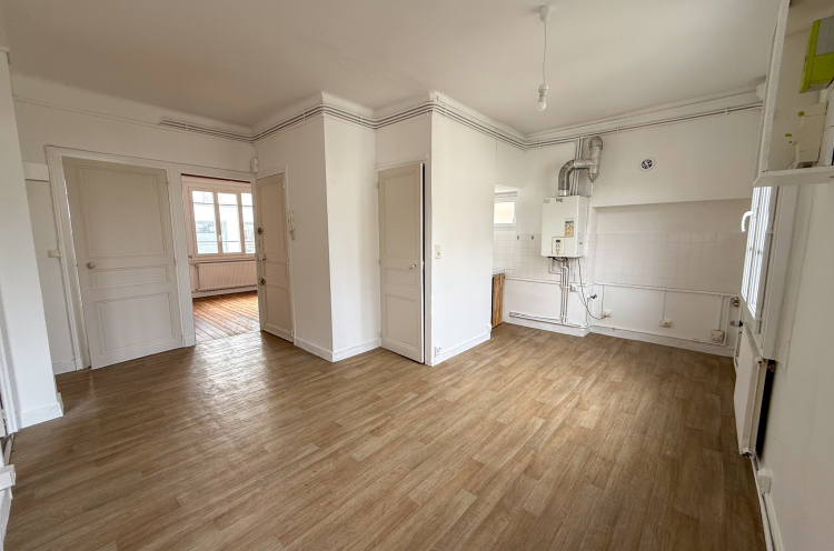 Location appartement 4 pièce(s) 65 m² - Photo 1