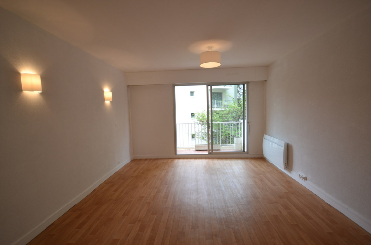 Location appartement 1 pièce(s) 31 m² - Photo 1