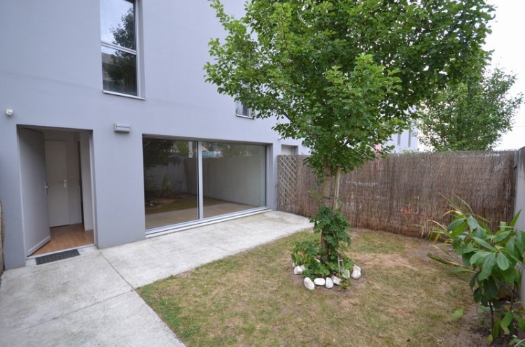 Location appartement 4 pièce(s) 85 m² - Photo 1