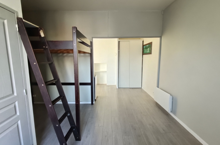 Location appartement 1 pièce(s) 23 m² - Photo 1