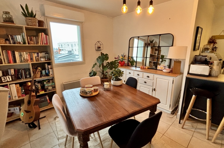 Location appartement 3 pièce(s) 76 m² - Photo 1