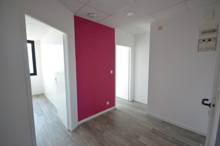 Location bureaux 45 m² - Photo 1