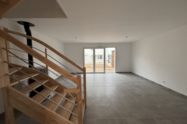 Location maison 4 pièce(s) 88 m² - Photo 1