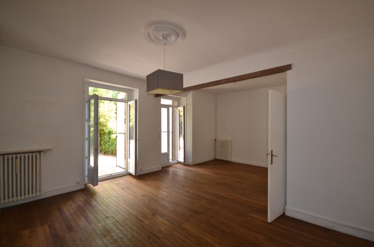 Location maison 7 pièce(s) 190 m² - Photo 1