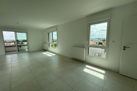 Location appartement 4 pièce(s) 83 m² - Photo 4