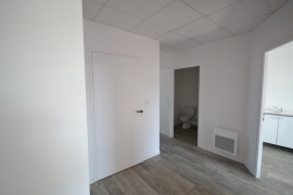Location bureaux 45 m² - Photo 2