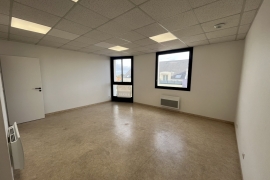 Location bureaux 73 m² - Photo 2