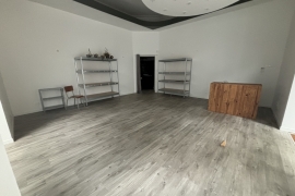 Location local commercial ou professionnel 51 m² - Photo 4 Location local commercial ou professionnel 51 m² - Photo 4