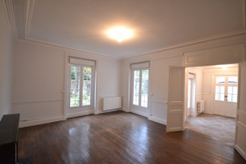 Location maison 6 pièce(s) 174 m² - Photo 2